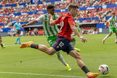 Fotos del Osasuna 0-2 Betis en El Sadar./