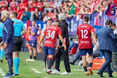 Fotos del Osasuna 0-2 Betis en El Sadar./