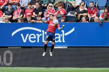 Fotos del Osasuna 0-2 Betis en El Sadar./