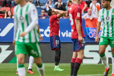 Fotos del Osasuna 0-2 Betis en El Sadar./