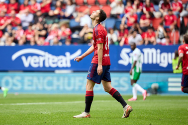 Fotos del Osasuna 0-2 Betis en El Sadar./