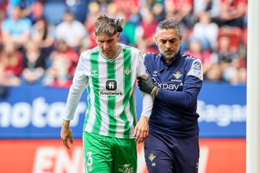 Fotos del Osasuna 0-2 Betis en El Sadar./
