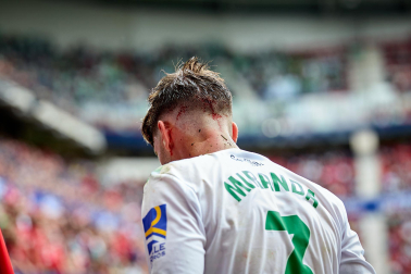 Fotos del Osasuna 0-2 Betis en El Sadar./