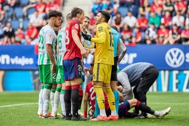 Fotos del Osasuna 0-2 Betis en El Sadar./