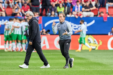 Fotos del Osasuna 0-2 Betis en El Sadar./
