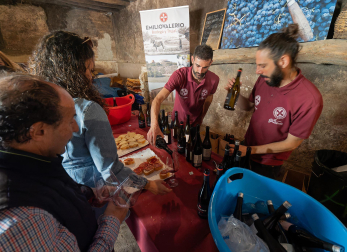 Imágenes de la Feria del Espárrago de Navarra en Dicastillo.