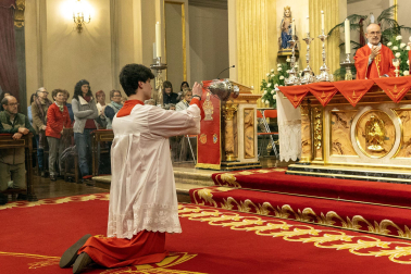 Misa de la escalera del 5 de mayo en la parroquia de San Lorenzo.