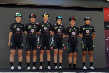 Fotos de la salida de la Navarra Women´s Elite Classic en Pamplona.