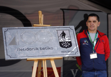 Celebración en Elgeta del centenario de la Federación Vasco Navarra de Alpinismo