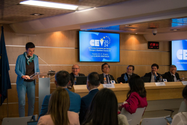 Foto de la presentación de los VI Cursos Europeos de Verano organizados por Fundación Diario de Navarra y Equipo Europa./