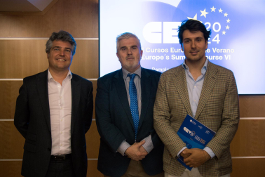 Foto de la presentación de los VI Cursos Europeos de Verano organizados por Fundación Diario de Navarra y Equipo Europa./