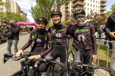 Fotos de la salida de la primera etapa de la Vuelta a Navarra 2024.