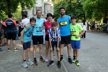Fotos de la Tres Burgos Tres Millas celebrada este viernes en Pamplona.