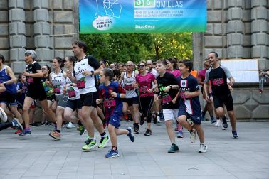 Fotos de la Tres Burgos Tres Millas celebrada este viernes en Pamplona.