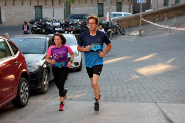 Fotos de la Tres Burgos Tres Millas celebrada este viernes en Pamplona.