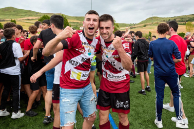 Fotos del ascenso del Gares a Tercera División.