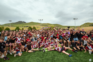 Fotos del ascenso del Gares a Tercera División.