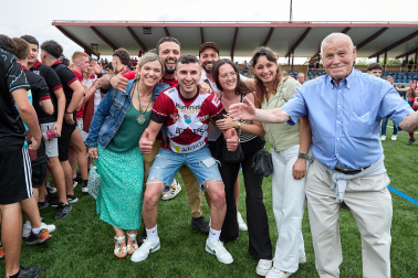 Fotos del ascenso del Gares a Tercera División.