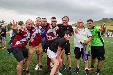 Fotos del ascenso del Gares a Tercera División.