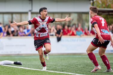 Fotos del ascenso del Gares a Tercera División.