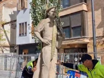 Traslado del Monumento del Hortelano de Tudela a la calle Muro