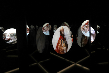 Fotos de la presentación del 'Espacio SanFermIN Espazioa', ubicado en el Cuerpo de Guardia de Santo Domingo en Pamplona. /