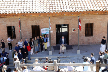 Fotos de la presentación del 'Espacio SanFermIN Espazioa', ubicado en el Cuerpo de Guardia de Santo Domingo en Pamplona. /