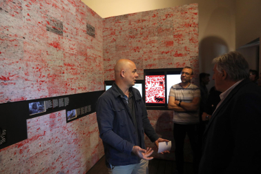 Fotos de la presentación del 'Espacio SanFermIN Espazioa', ubicado en el Cuerpo de Guardia de Santo Domingo en Pamplona.