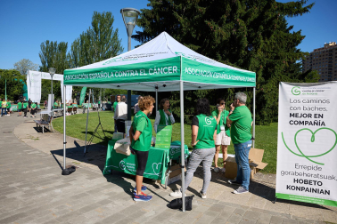 Fotos de la X Marcha contra el Cáncer en Pamplona.