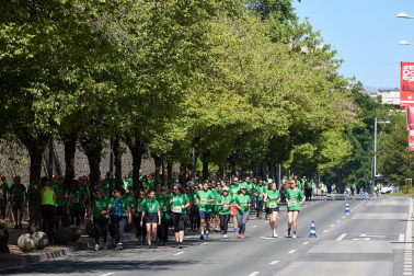 Fotos de la X Marcha contra el Cáncer en Pamplona.