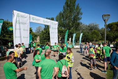 Fotos de la X Marcha contra el Cáncer en Pamplona.