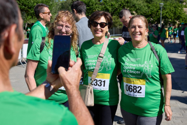 Fotos de la X Marcha contra el Cáncer en Pamplona.