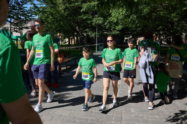 Fotos de la X Marcha contra el Cáncer en Pamplona.