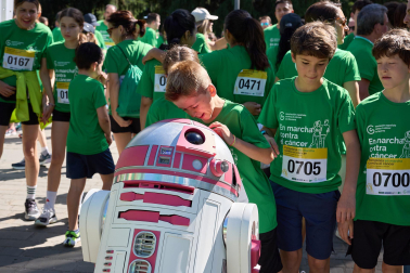 Fotos de la X Marcha contra el Cáncer en Pamplona.