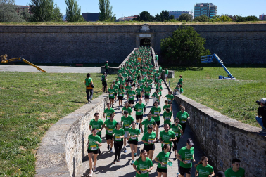 Fotos de la X Marcha contra el Cáncer en Pamplona.
