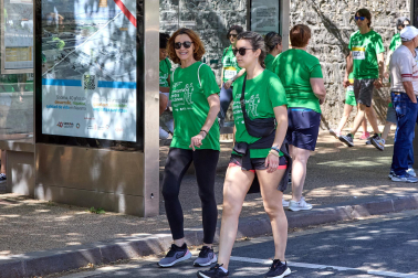 Fotos de la X Marcha contra el Cáncer en Pamplona.