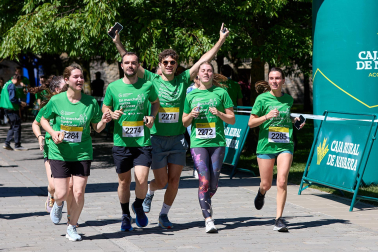 Fotos de la X Marcha contra el Cáncer en Pamplona.