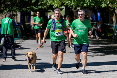 Fotos de la X Marcha contra el Cáncer en Pamplona.