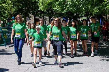 Fotos de la X Marcha contra el Cáncer en Pamplona.