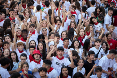 Fotos del chupinazo de las fiestas de Mutilva 2024.