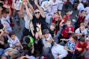 Fotos del chupinazo de las fiestas de Mutilva 2024.