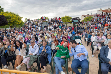 Fotos del Paloteado de San Juan de Tudela 2024. /