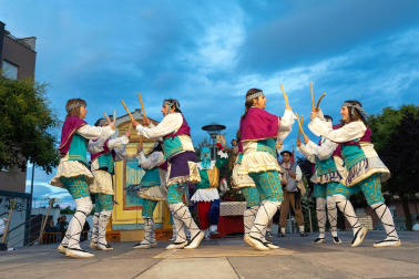 Fotos del Paloteado de San Juan de Tudela 2024. /
