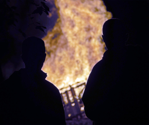 Fotos de las hogueras de San Juan en Estella.