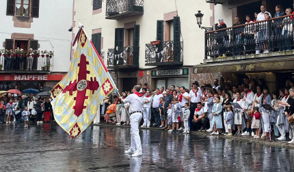 Vídeo con bailes en Santesteban en San Pedro