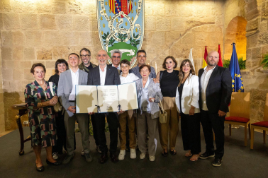 Gala de entrega del Premio Príncipe de Viana de la Cultura 2024 a Alfredo Sanzol
