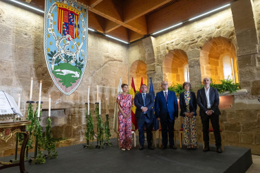 Gala de entrega del Premio Príncipe de Viana de la Cultura 2024 a Alfredo Sanzol