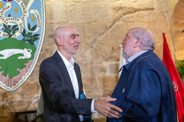 Gala de entrega del Premio Príncipe de Viana de la Cultura 2024 a Alfredo Sanzol