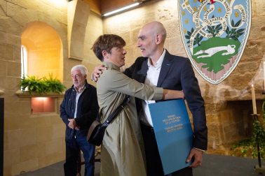 Gala de entrega del Premio Príncipe de Viana de la Cultura 2024 a Alfredo Sanzol