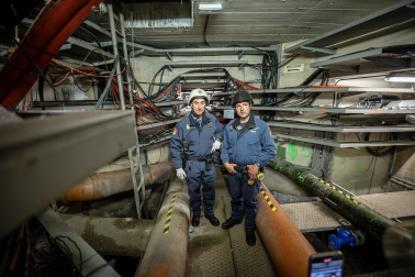 Fotos de los trabajos de Policía Nacional en el subsuelo de Pamplona